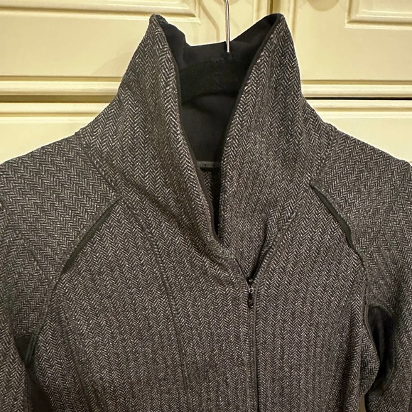 Lululemon Think Fast Pullover Women’s Herringbone Zip Front Sweatshirt - Picture 9 of 10